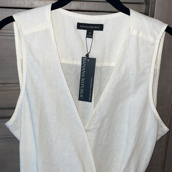 NWT Banana Republic linen wrap top, size medium - Picture 2 of 5